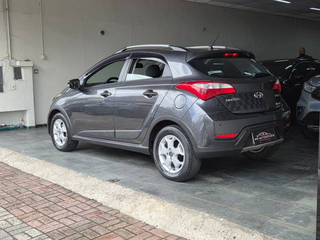 HB20X - 2013/2014 - CINZA 18