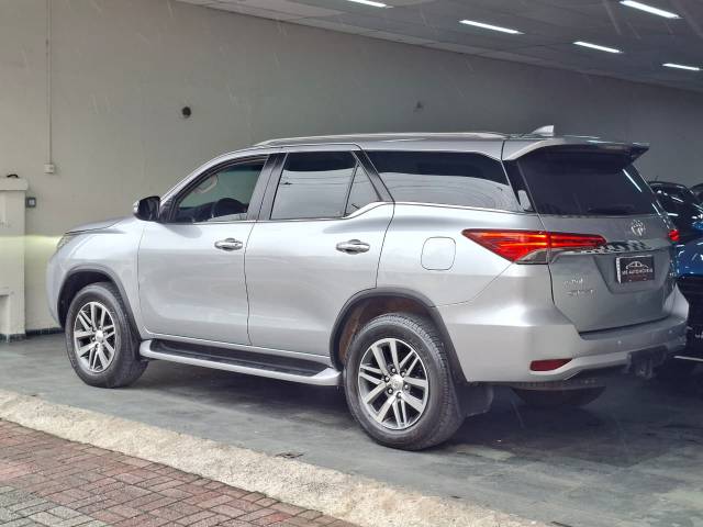 TOYOTA HILUX SWSRXA4FG - 2016/2016 - PRATA 22