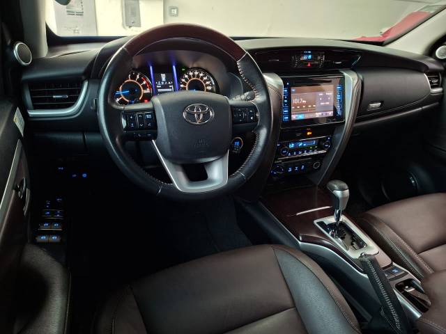 TOYOTA HILUX SWSRXA4FG - 2016/2016 - PRATA 24