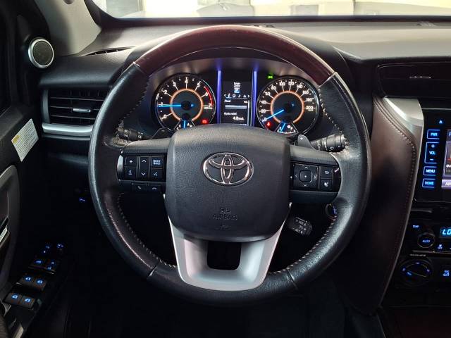 TOYOTA HILUX SWSRXA4FG - 2016/2016 - PRATA 26