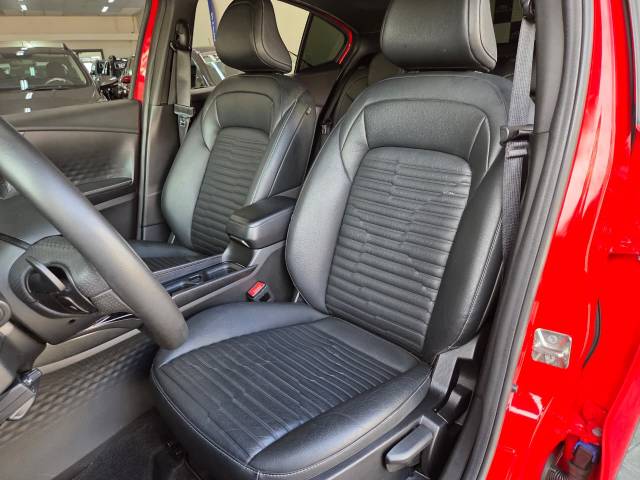 FASTBACK 1.3 TURBO 270 LIMITED EDITION AT6 - 2022/2023 - VERMELHA 12