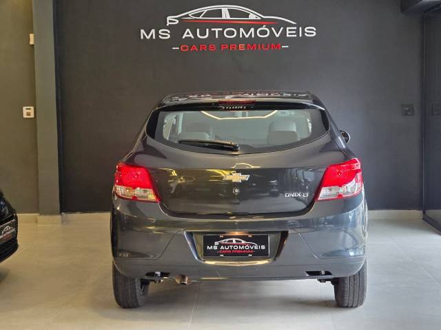 ONIX 1.0MT LT - 2015/2016 - CINZA 22