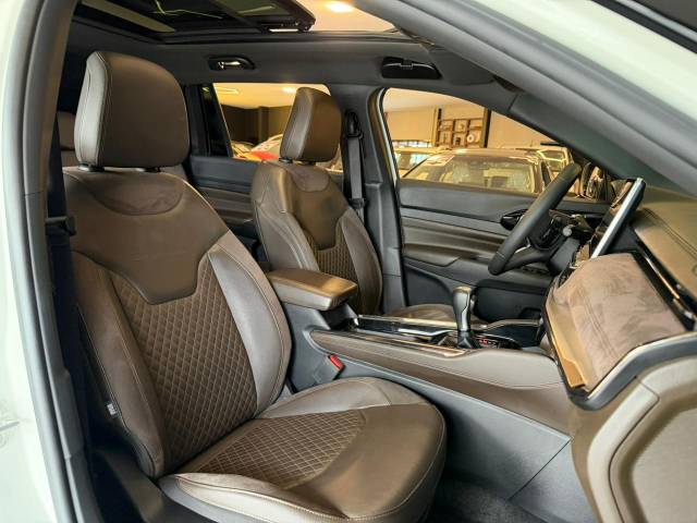 COMMANDER OVERLAND T270 - 2022/2023 - BRANCA 22