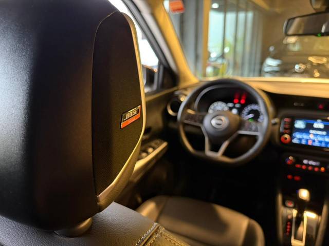 KICKS EXCLUSIVE CVT - 2023/2024 - BRANCA 24