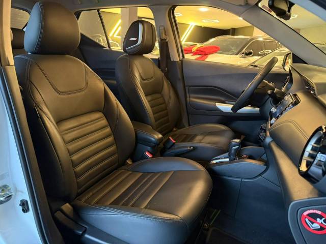 KICKS EXCLUSIVE CVT - 2023/2024 - BRANCA 32