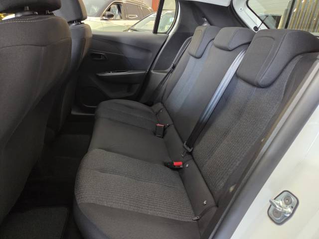 PEUGEOT 208 LIKE MT - 2023/2024 - BRANCA 20