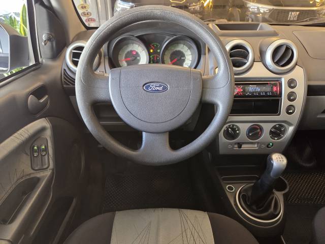 FIESTA 1.6 FLEX - 2010/2010 - PRETO 10